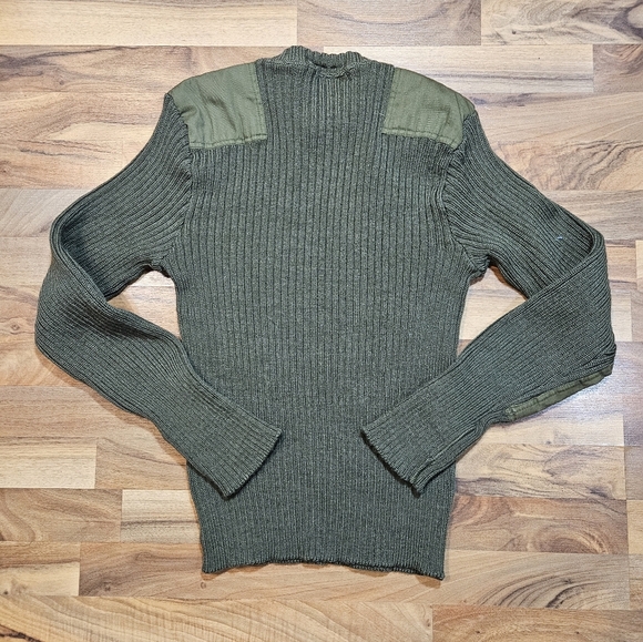 Cabela’s Wool Commando Sweater Size 44 Made in England Green Military - Picture 7 of 7